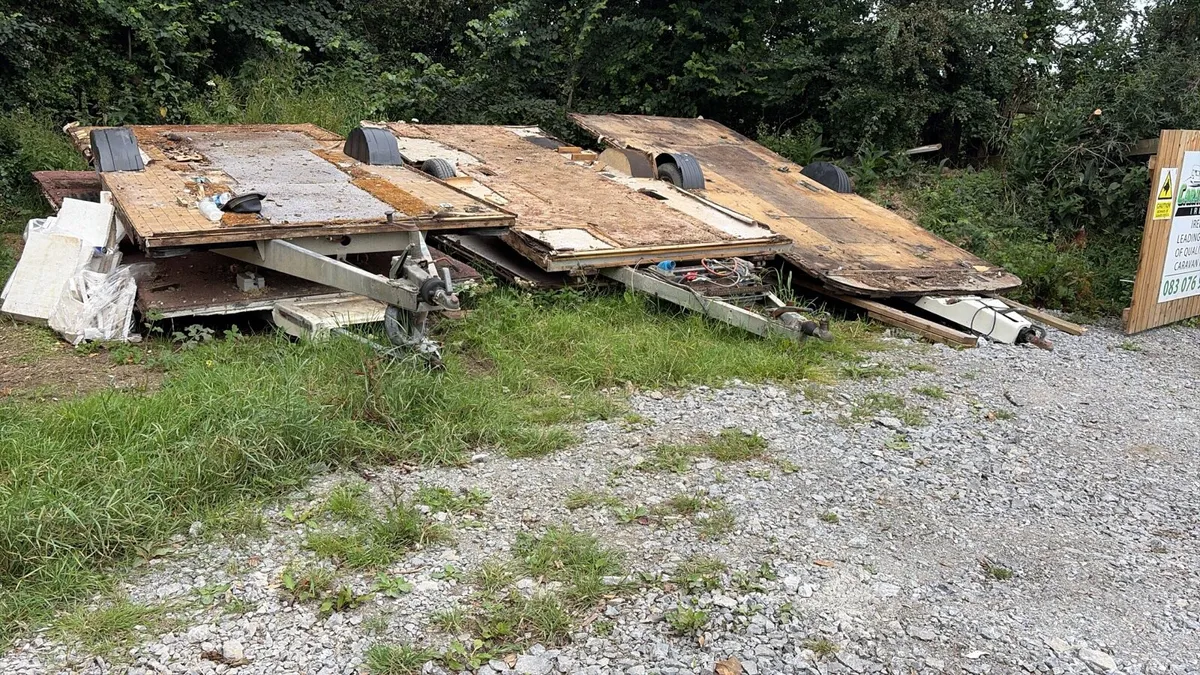 Caravan trailer chassis - Image 1