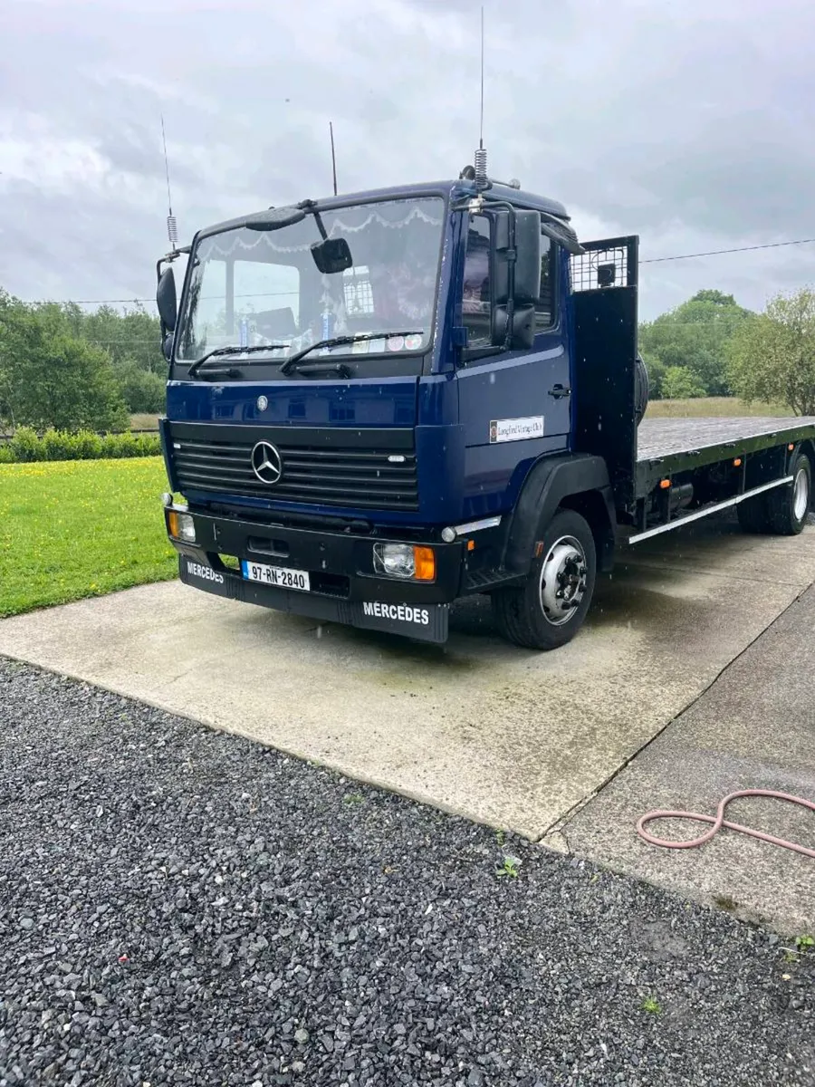 Mercedes 1117 truck - Image 2