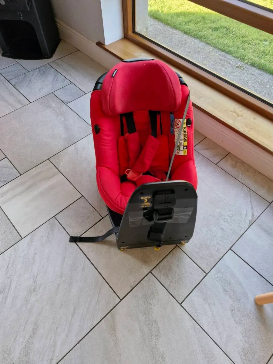 Maxi cosi car seat - Image 4