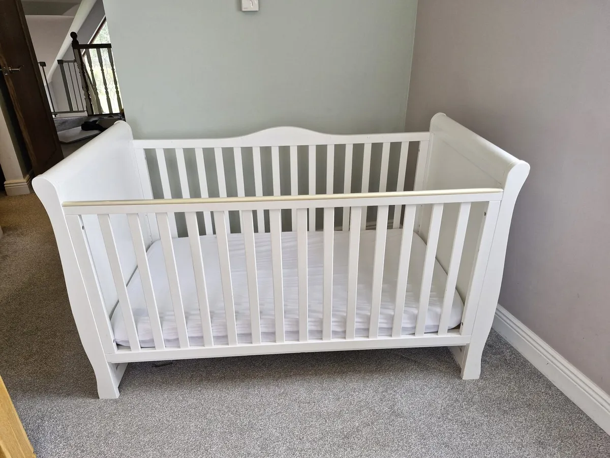 Babylo sleigh cot bed - Image 1