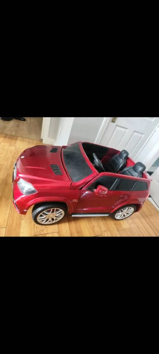 2 seater car