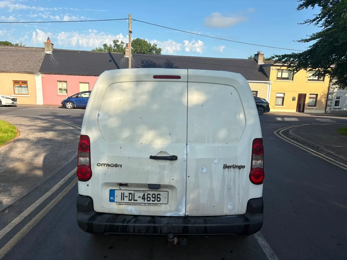 2011 Citroen Berlingo 1.6 HDI 3 Seats. DOE&TAX - Image 2