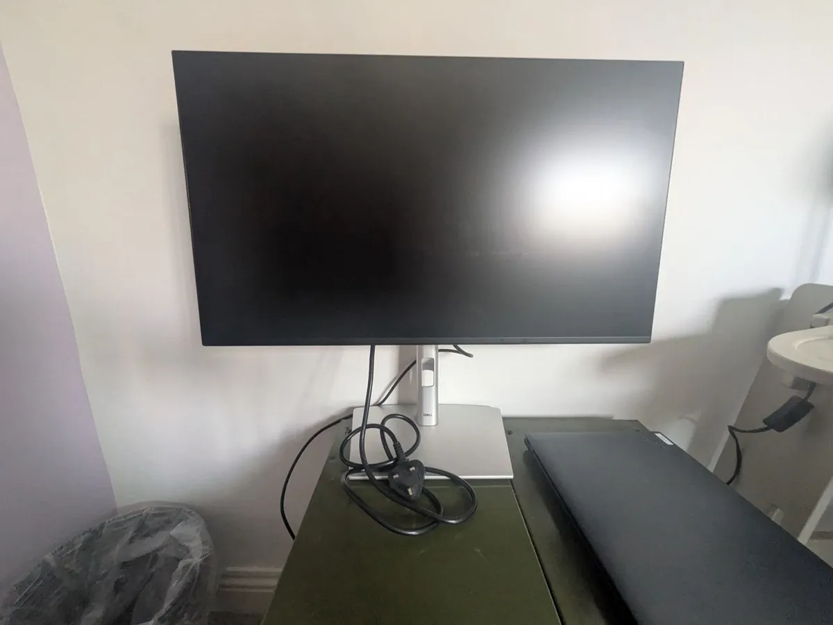 24 inch Dell Computer Monitor - Image 3