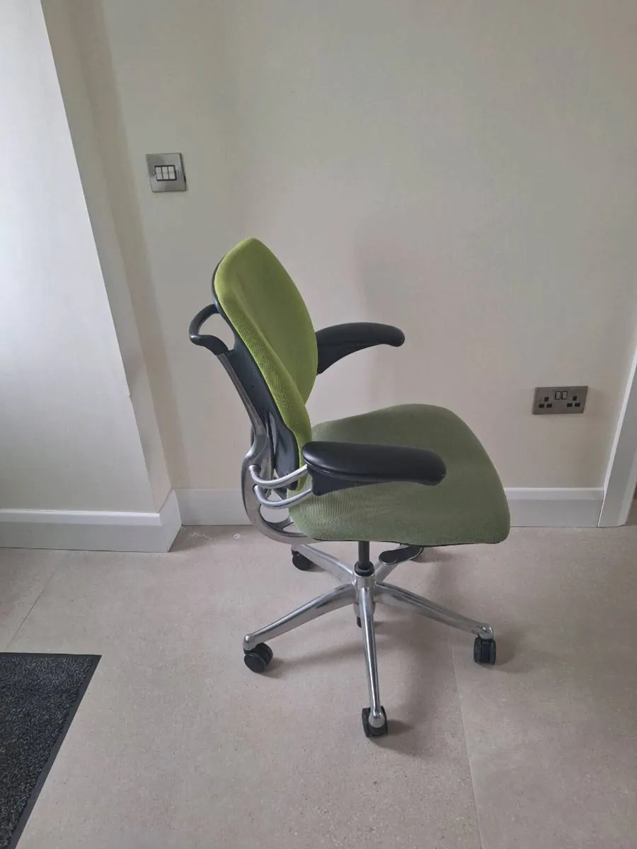Humanscale Freedom Chair - Image 4