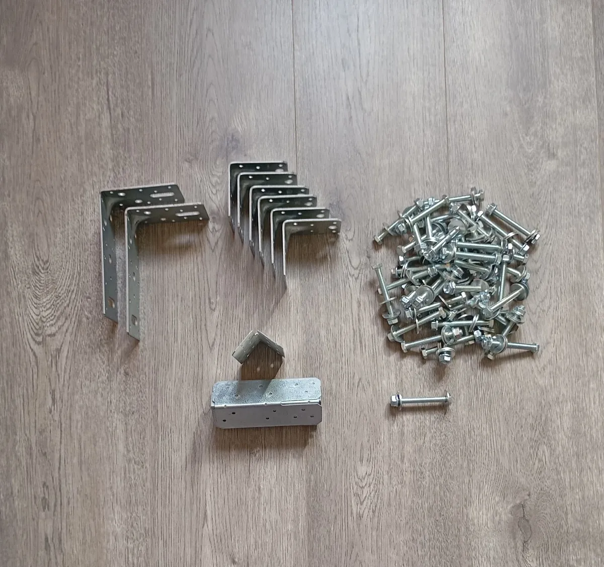 Brackets & Bolts - Image 1