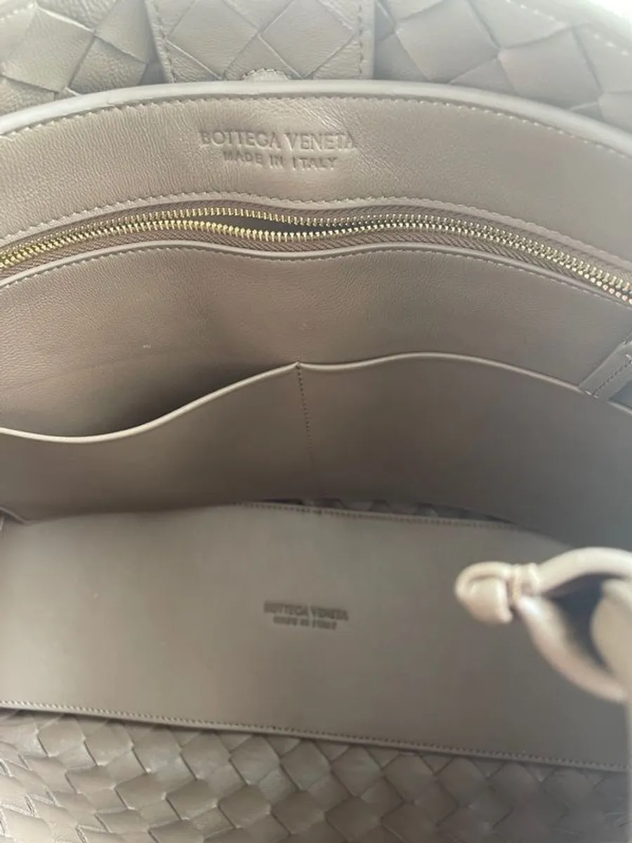 ladies genuine leather handbag - Image 4