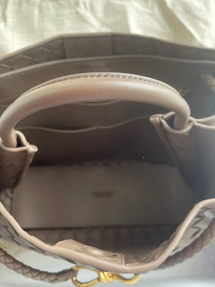 ladies genuine leather handbag - Image 2