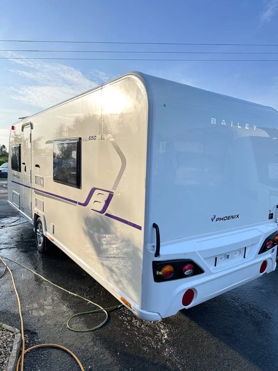 ✨STUNNING BAILEY PHOENIX 650 5-6 BERTH✨ - Image 2