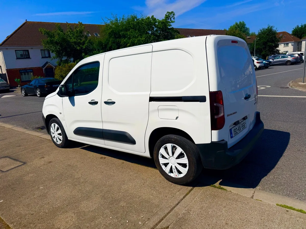 Peugeot partner professional ( no vat ) - Image 1