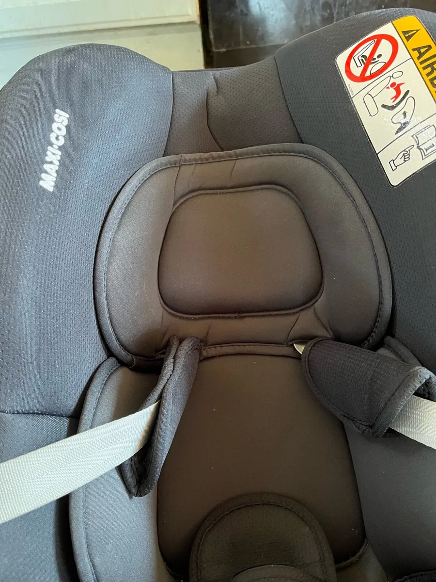 Maxi cosi baby car seat and buggy - Image 2