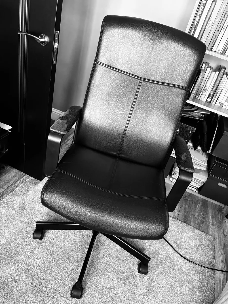 Black Office Chair - Image 1
