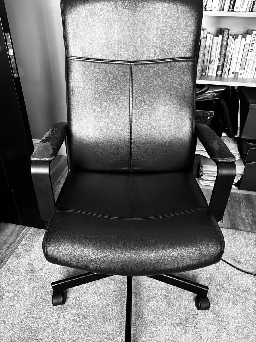 Black Office Chair - Image 2