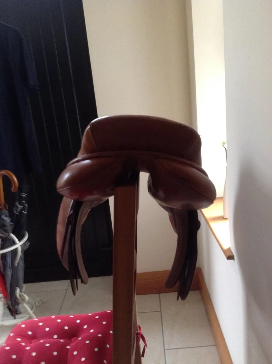 Barnsby GP 17.5 inch Saddle - Image 3
