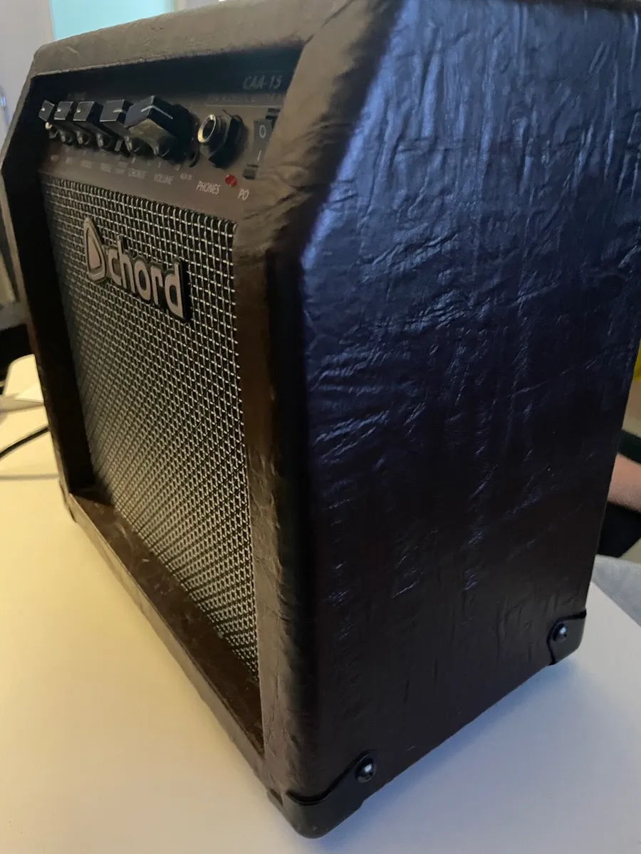 Guitar amp - Image 1