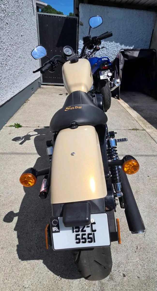 Harley Sportster Iron 883N - Image 4