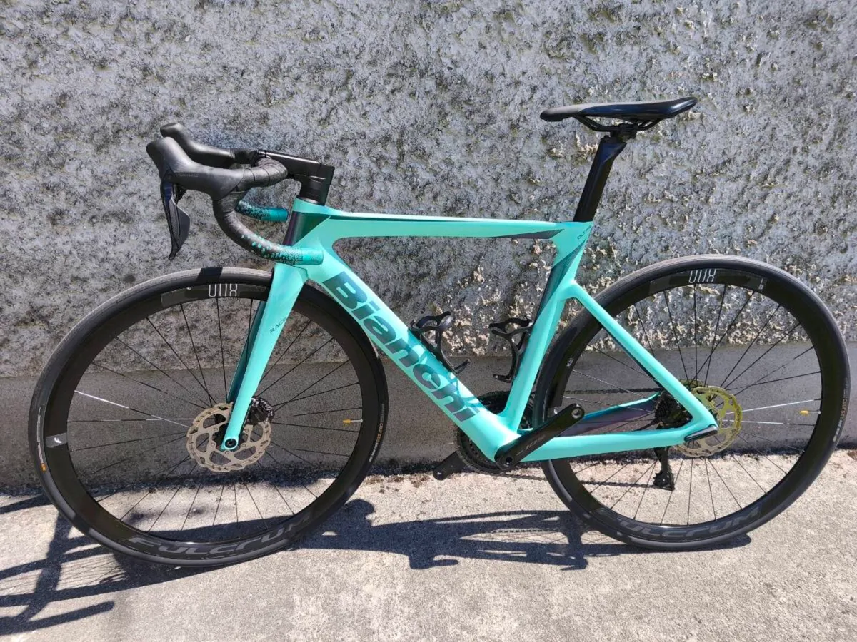 Bianchi Oltre Race Di2 carbon - Image 2