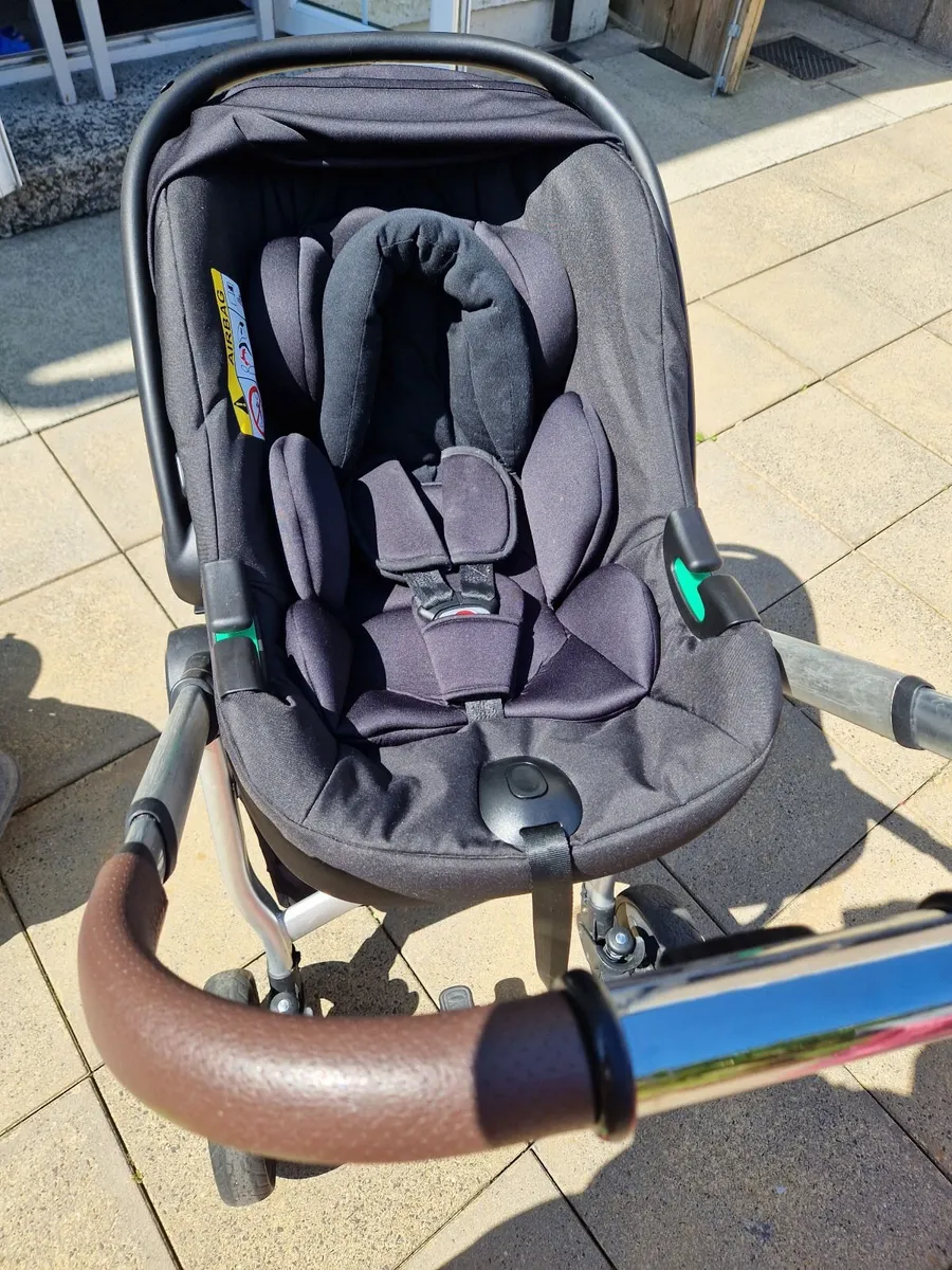 Panorama XT Pram - Image 2