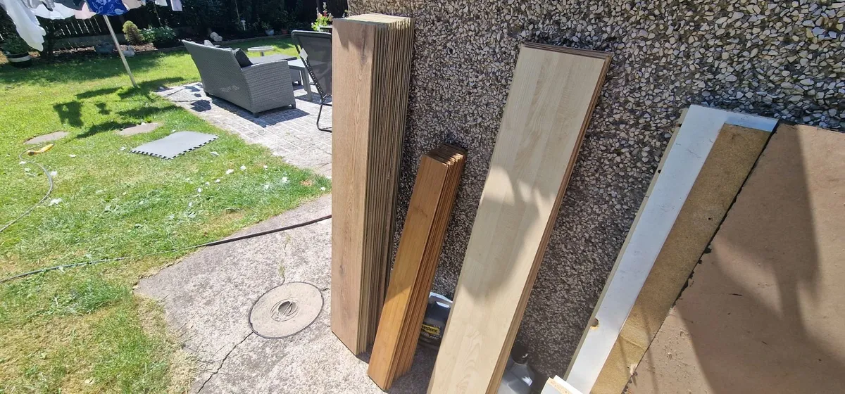 Free to collect - various odd flooring / wood - Image 3