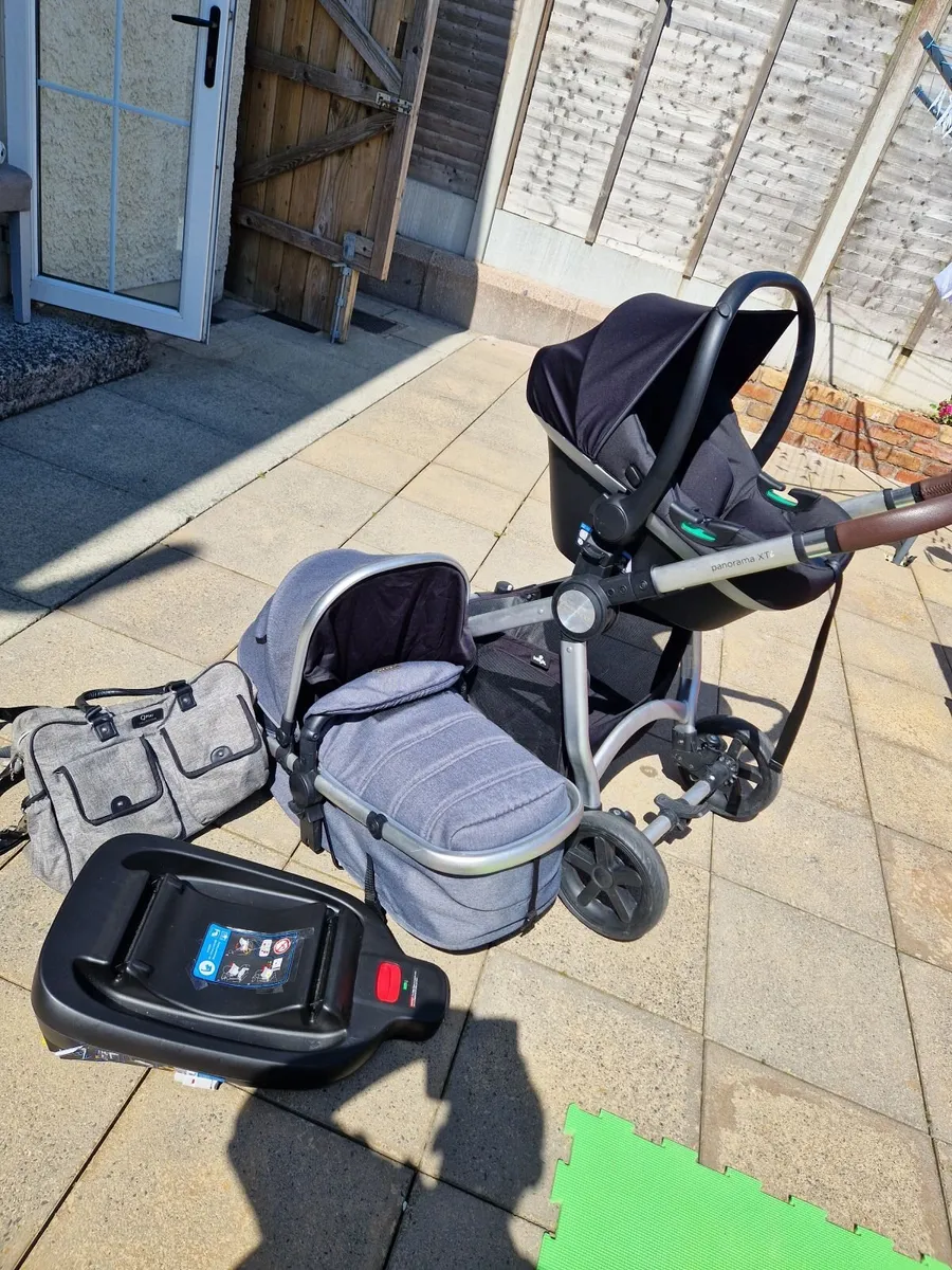 Panorama XT Pram - Image 1
