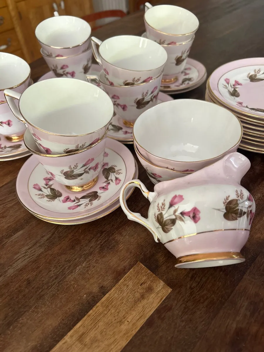 Royal Tara Tea set