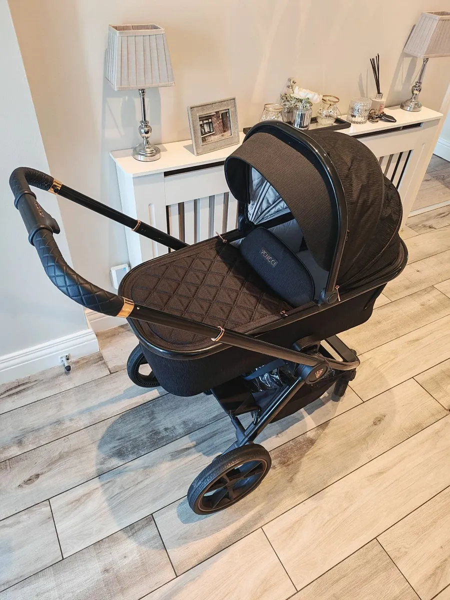 Venicci Tinum 2.0 Pram/Stroller - Image 1