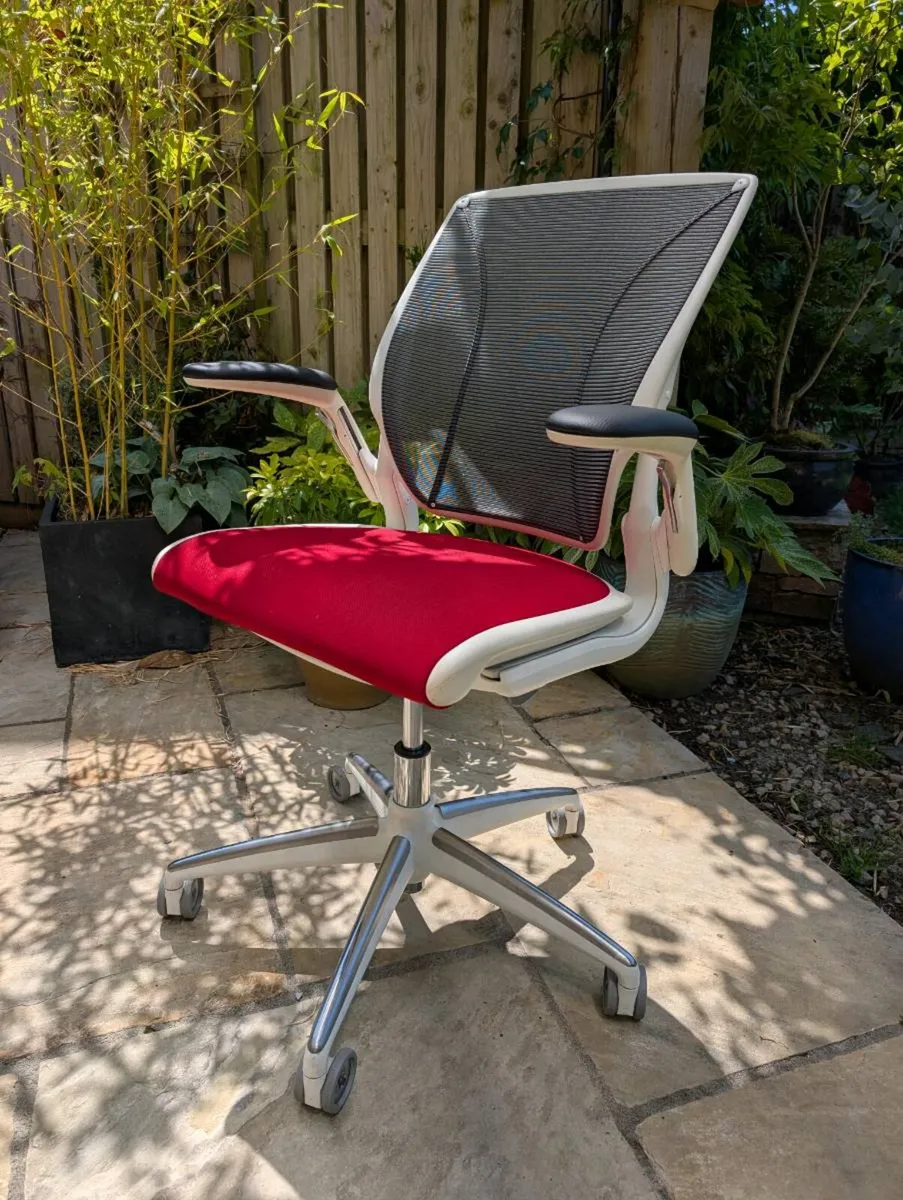 Ergonomic office chair - Image 3