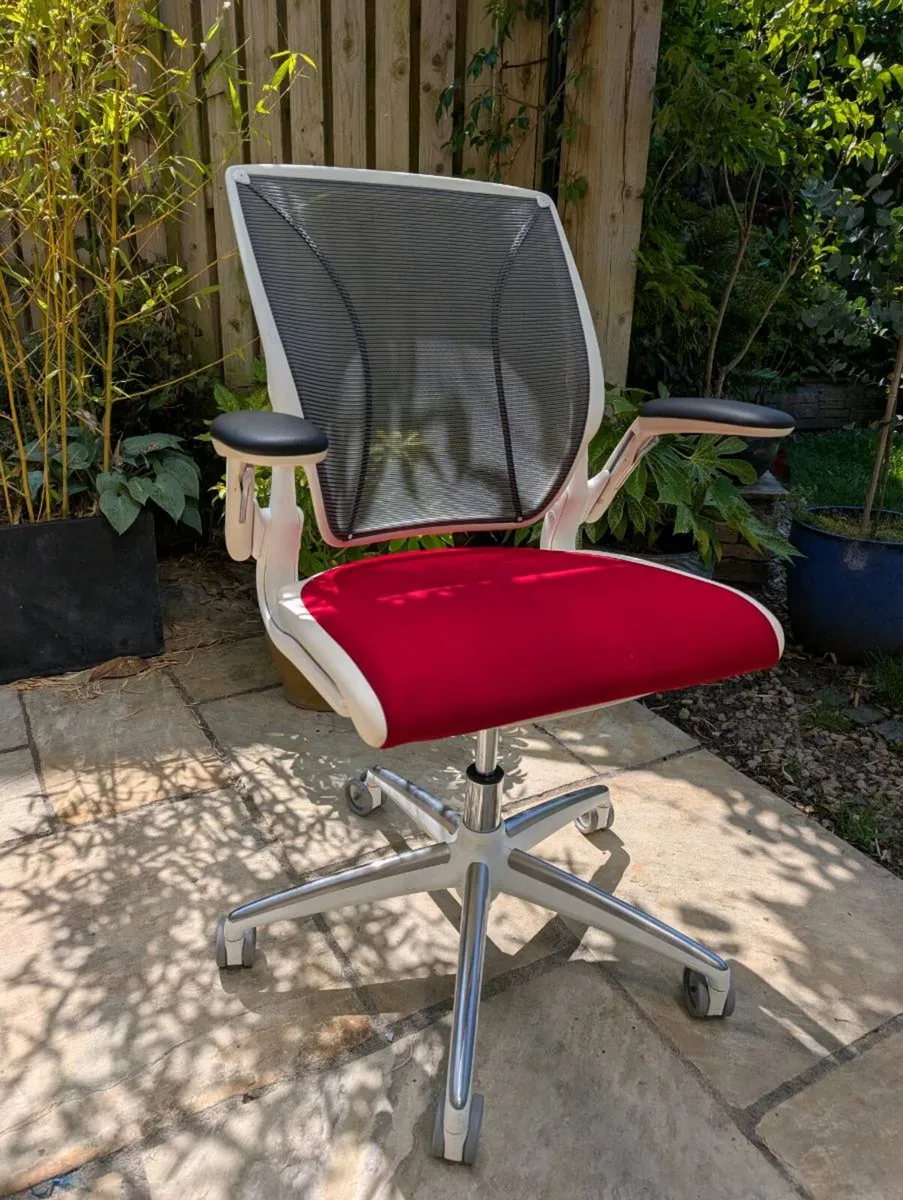 Ergonomic office chair - Image 2