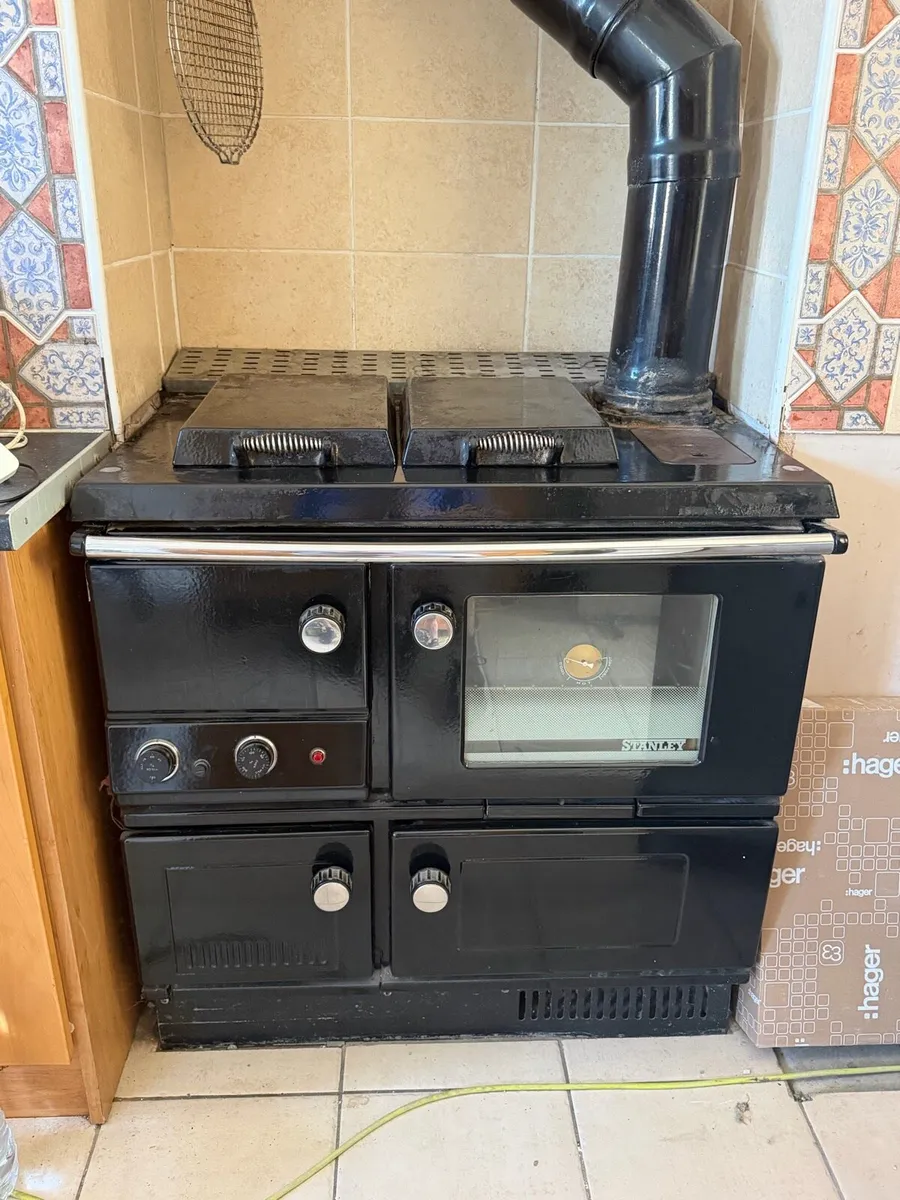 Stanley oil cooker - Image 1
