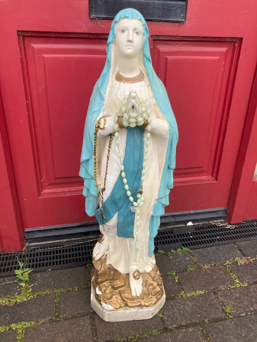 Large statue Virgin Mary free postage