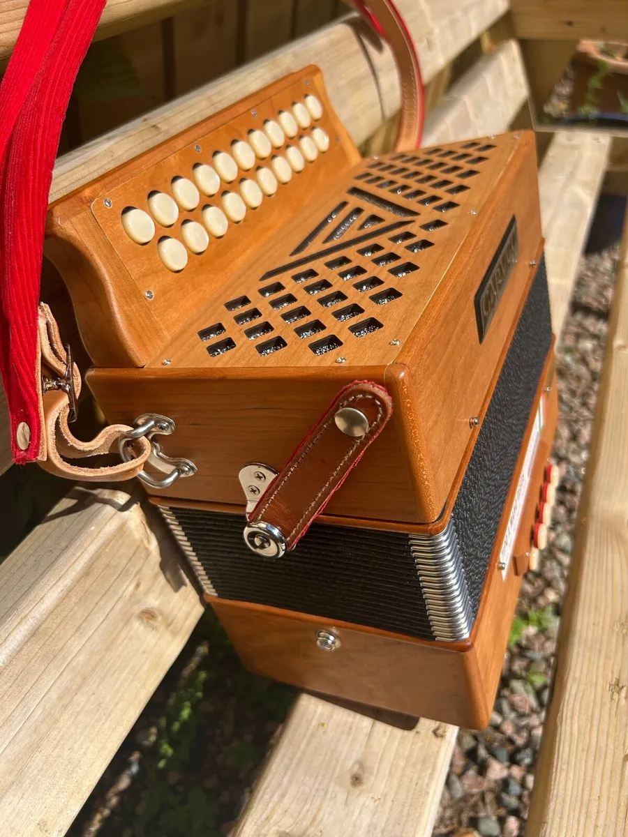 Garvey Tam 2 B/C Button Accordion - Image 2