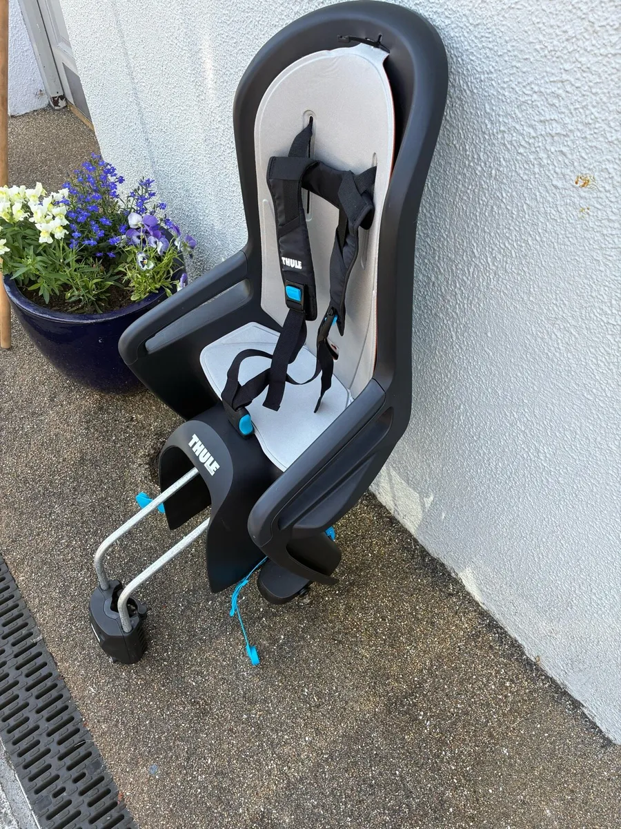 THULE child bike seat - Image 2