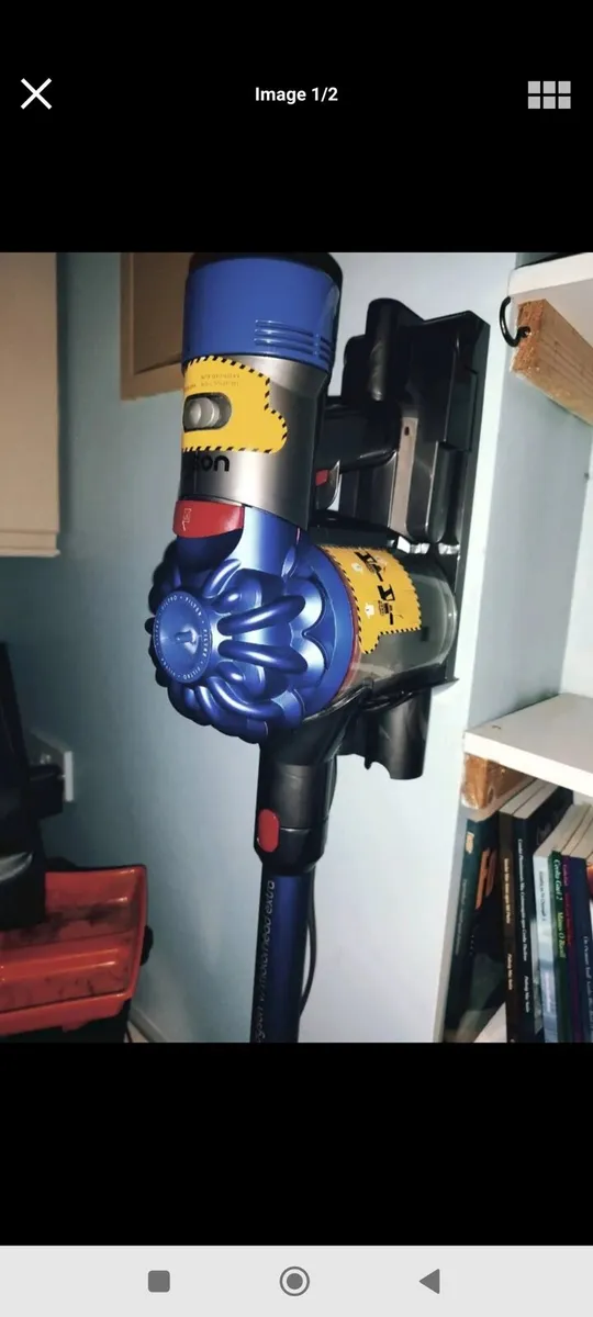 Dyson hoover (Needs small clip repaired ) - Image 1