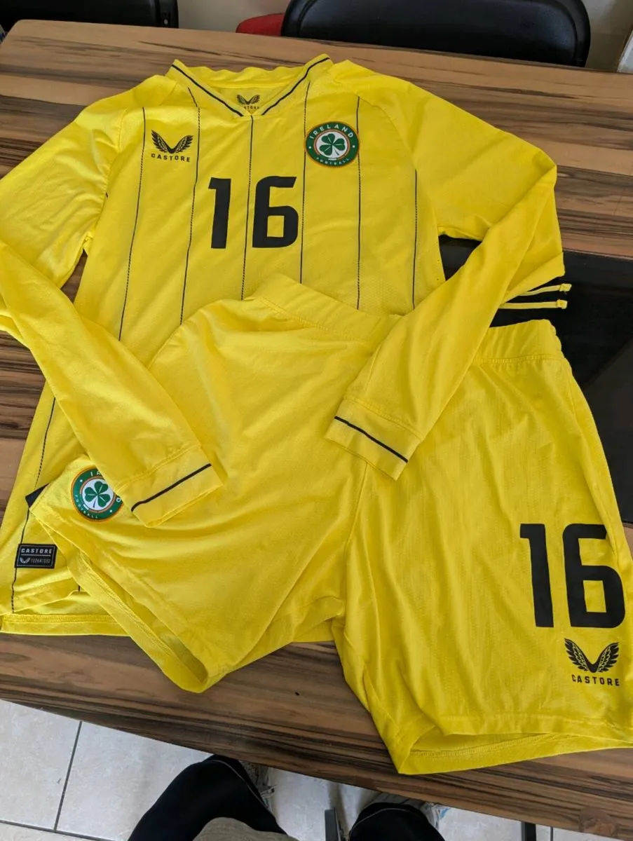 Ireland team issued Soccer jerseys - Image 3
