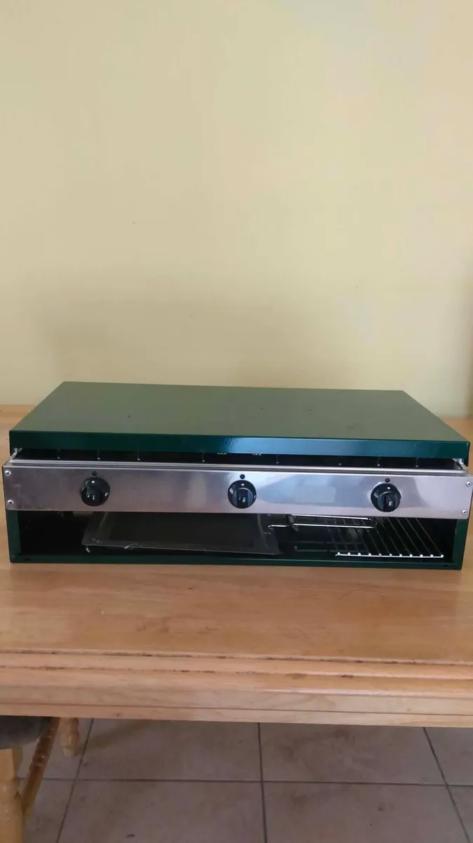 Gas home stove - Image 1