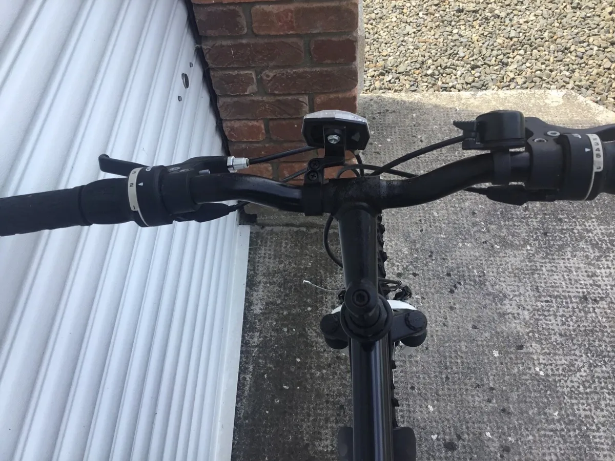 Apollo Slant Men’s Mountain Bike- Like New - Image 3