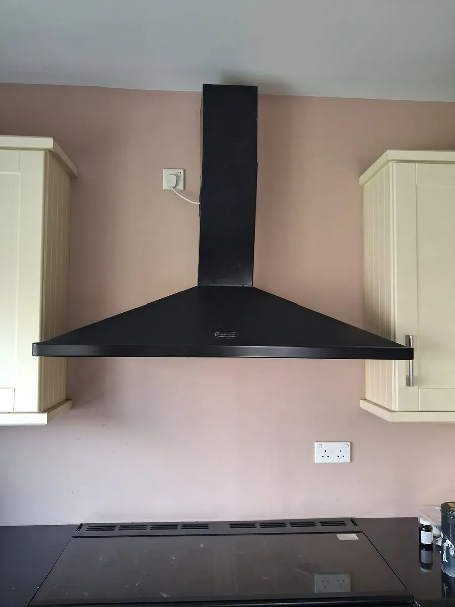 Rangemaster dual fuel range cooker and extractor - Image 3