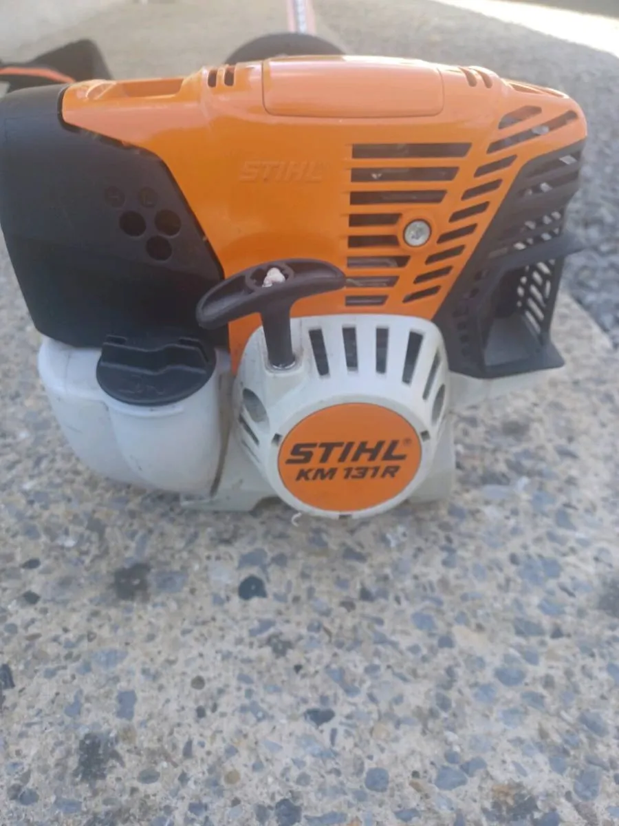 Stihl long reach hedge trimmer - Image 1