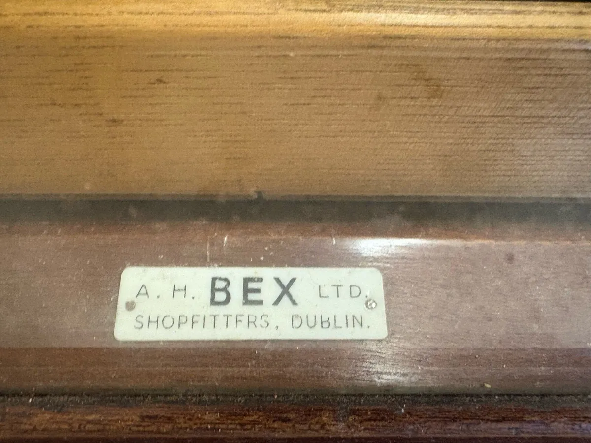 Vintage shop Counter - Image 2