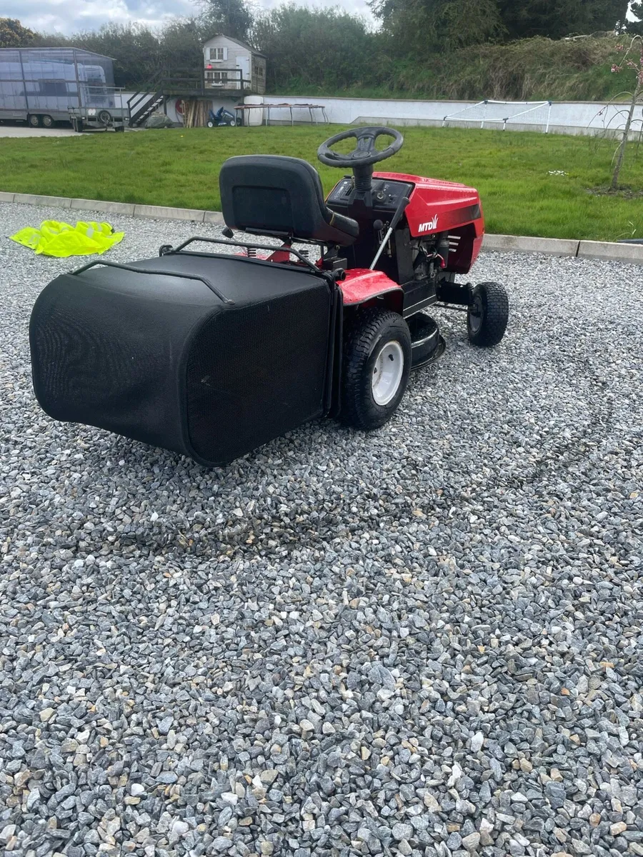 MTD lawnmower. - Image 3