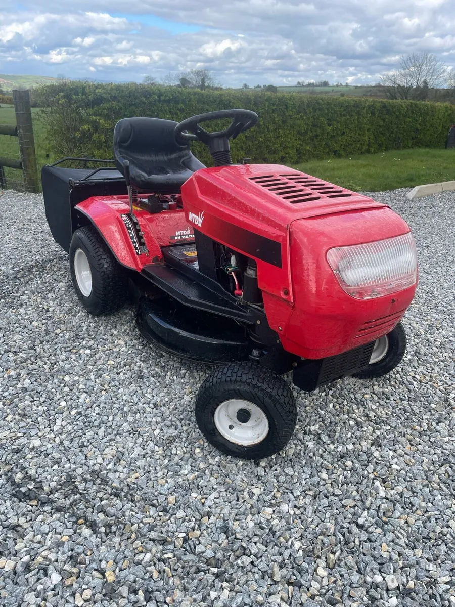MTD lawnmower. - Image 4