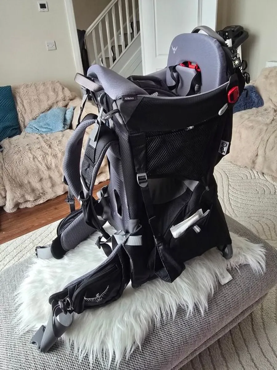 Osprey Poco Child Carrier Premium Black - Image 1