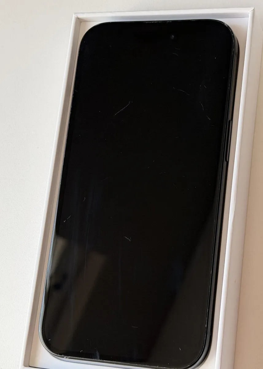 Apple iPhone 15 128GB Black | Unlocked | Boxed - Image 2