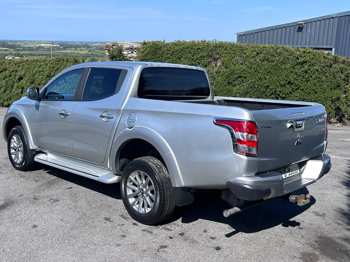 2018 Mitsubishi L200  Barbarian Auto - Image 4