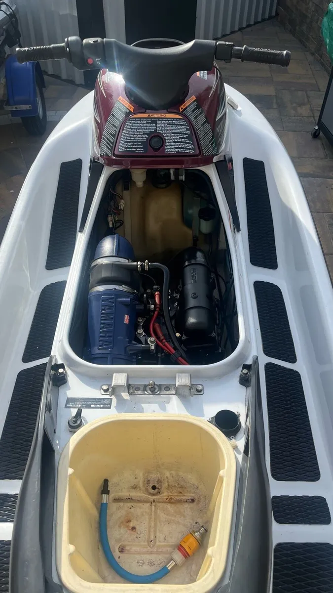 Jet skis - Image 4