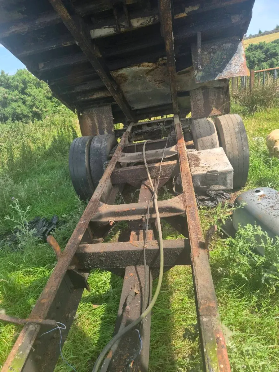 flat trailer - Image 4