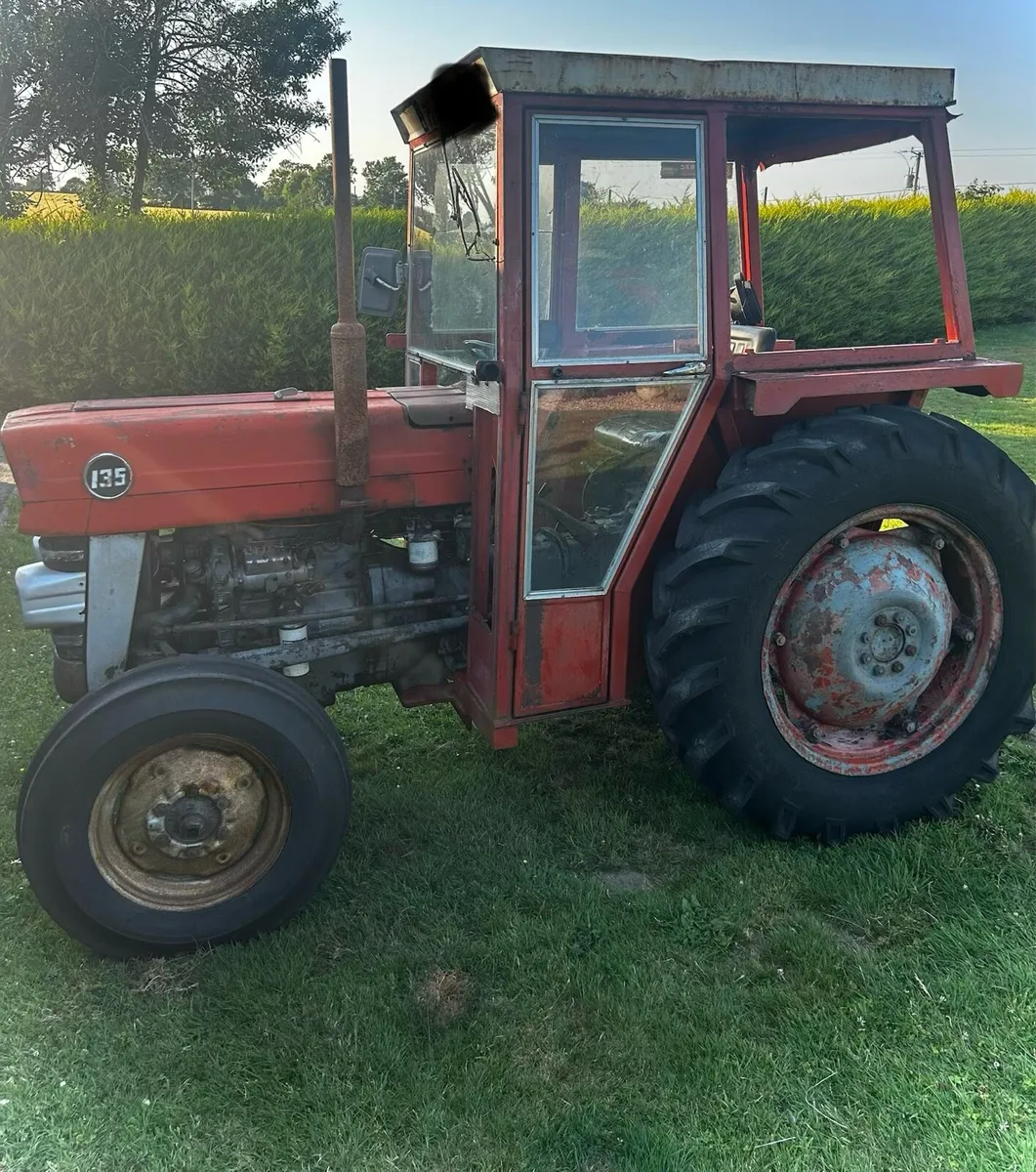 Massey Ferguson 135 - Image 1