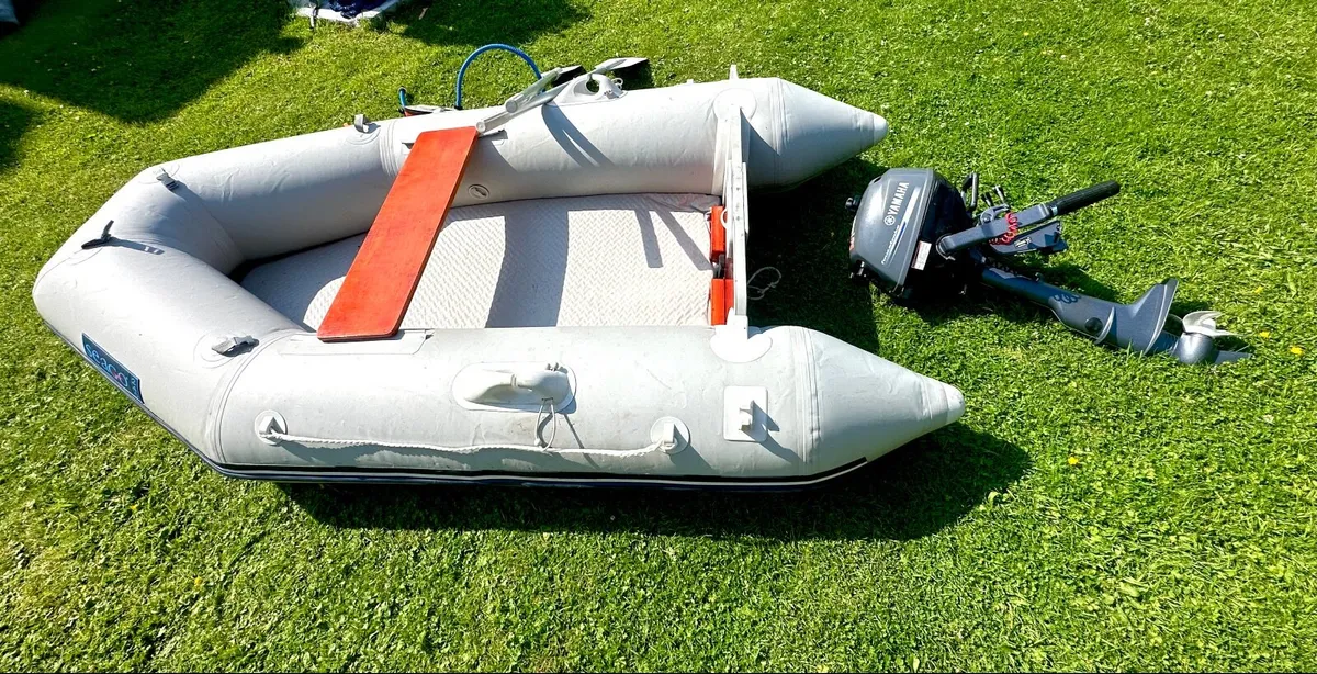 Inflatable boat with 2,5 Yamaha engine - Image 3