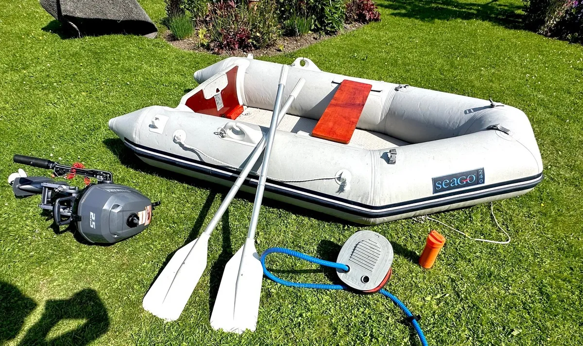 Inflatable boat with 2,5 Yamaha engine - Image 4