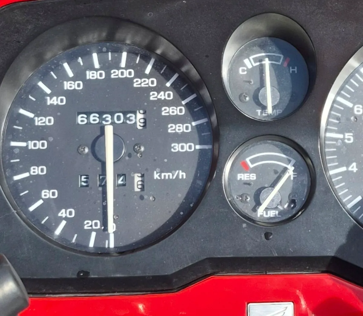 CBR1000F - Image 2