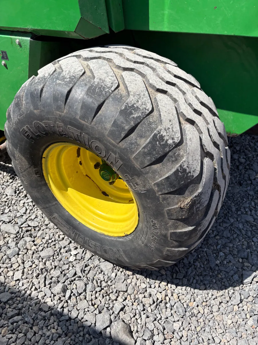 John Deere Round Bailer - Image 4